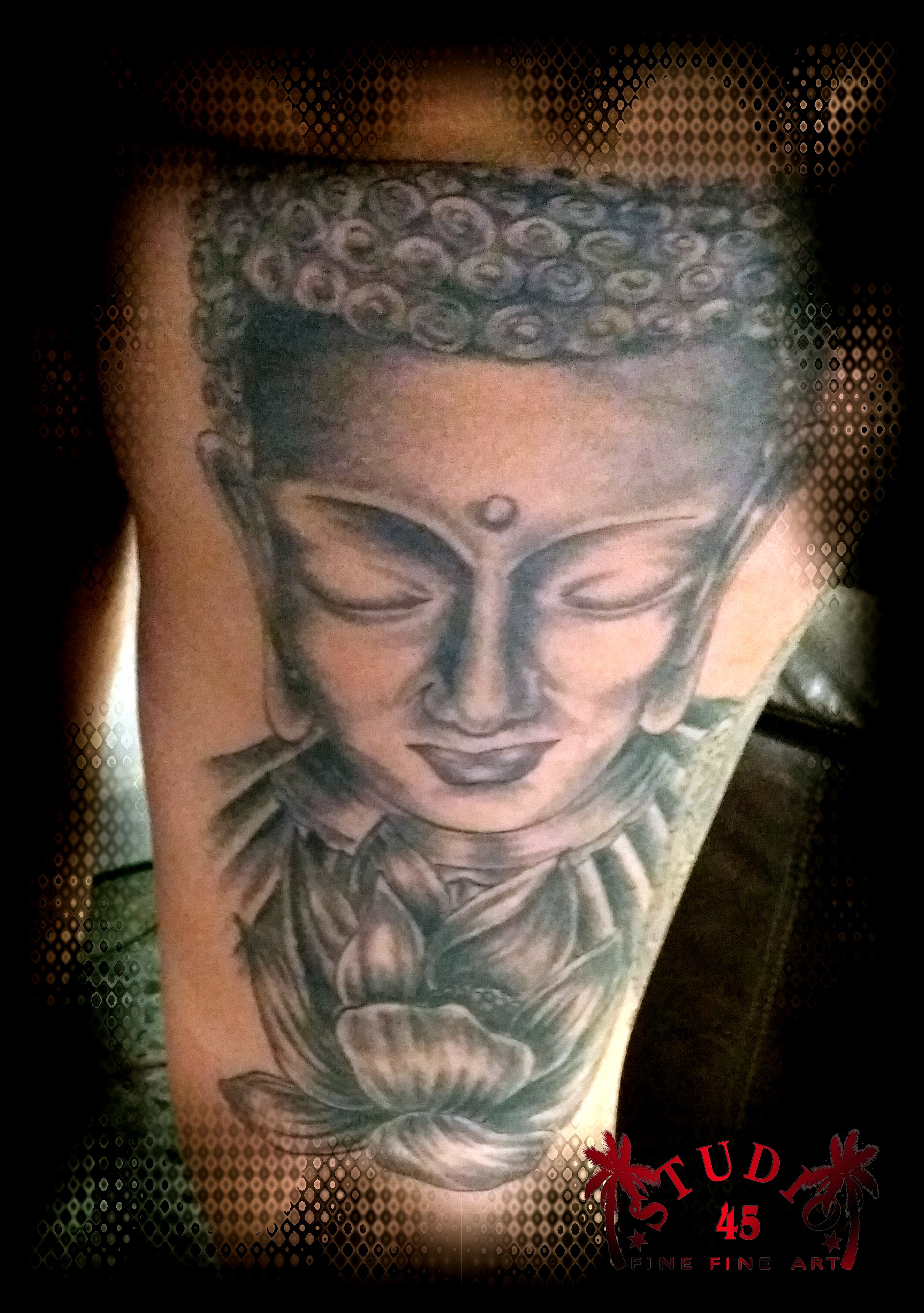 Buddha Mandala Oberschenkel Tattoo Recklinghausen STUDIO 45